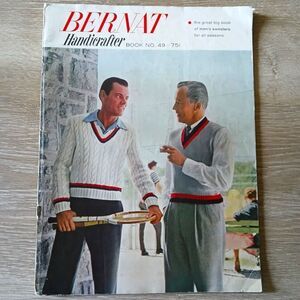 Bernat 0049 GREAT BIG BOOK SWEATERS 1956 Handicraft Men's Black & White Photos